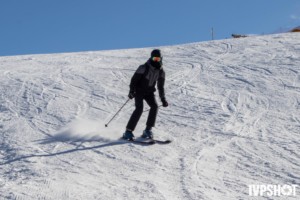 Descente-64
