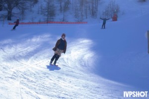 Descente-77