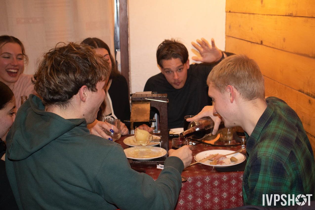 Skiweek(215)