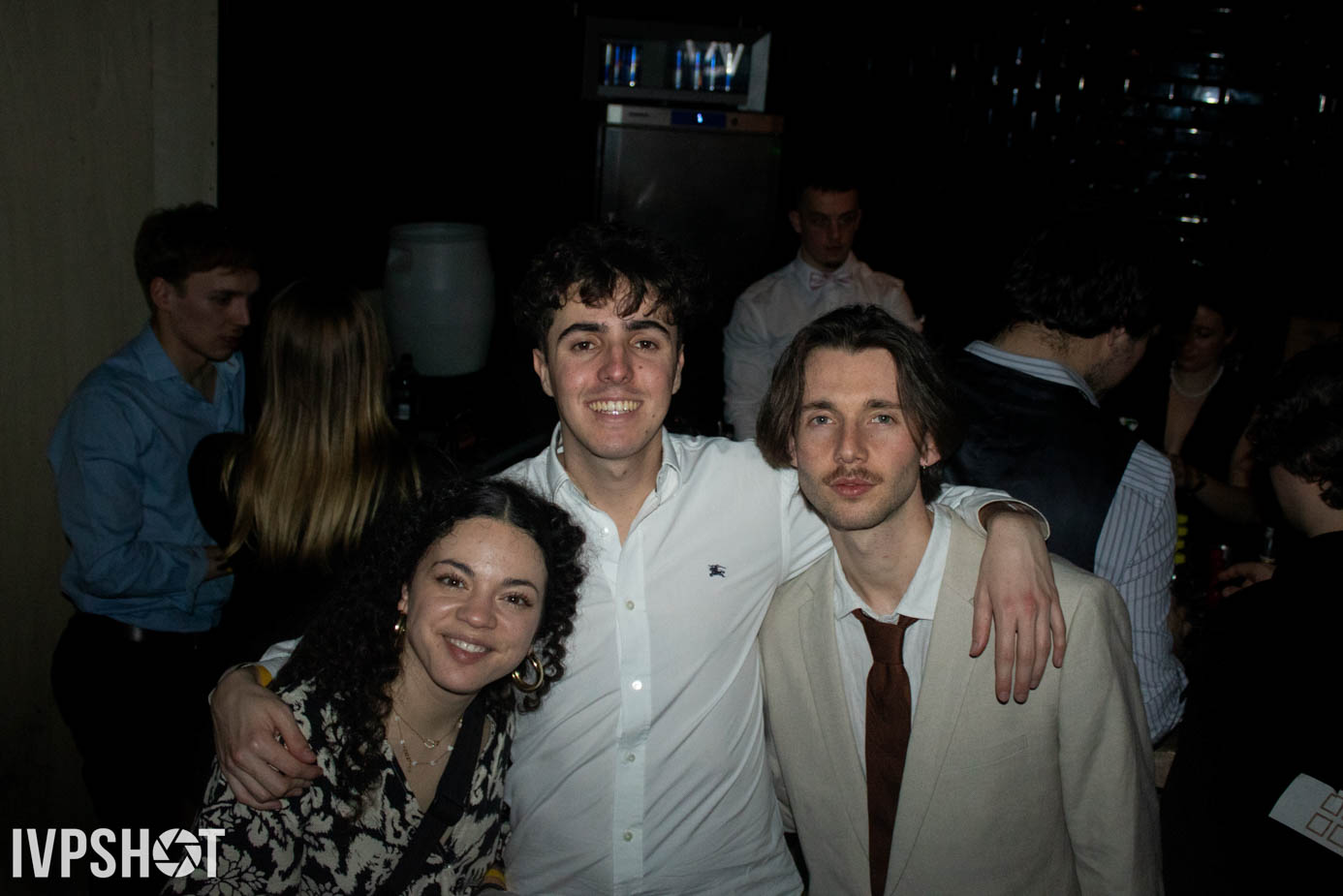 Desintegration 64(353)