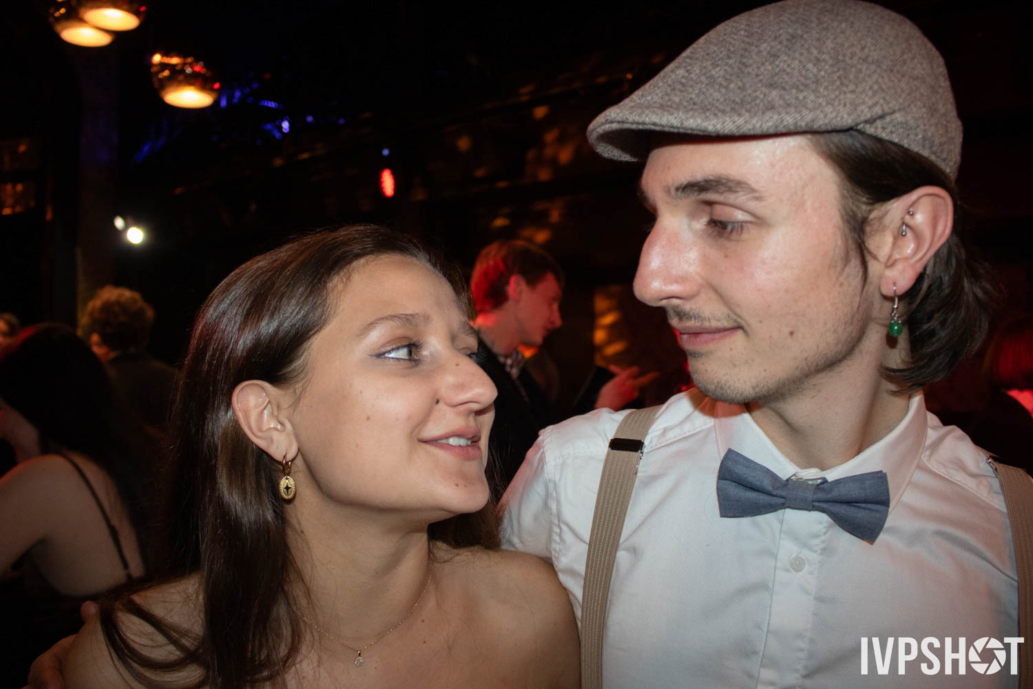 Gala(367)