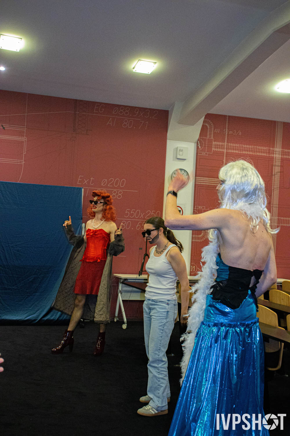Drag Race(123)