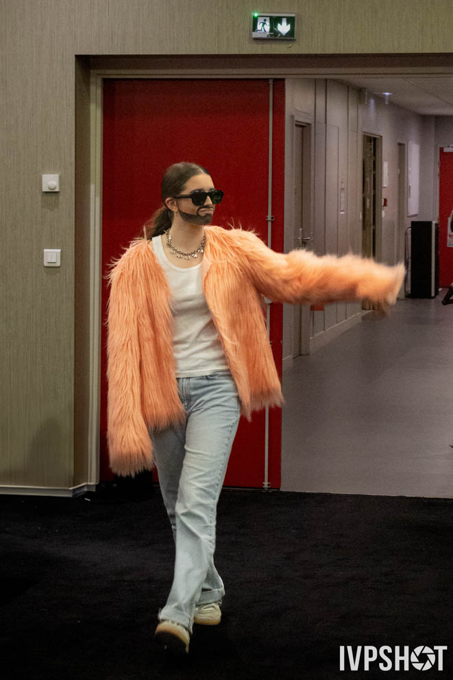 Drag Race(208)