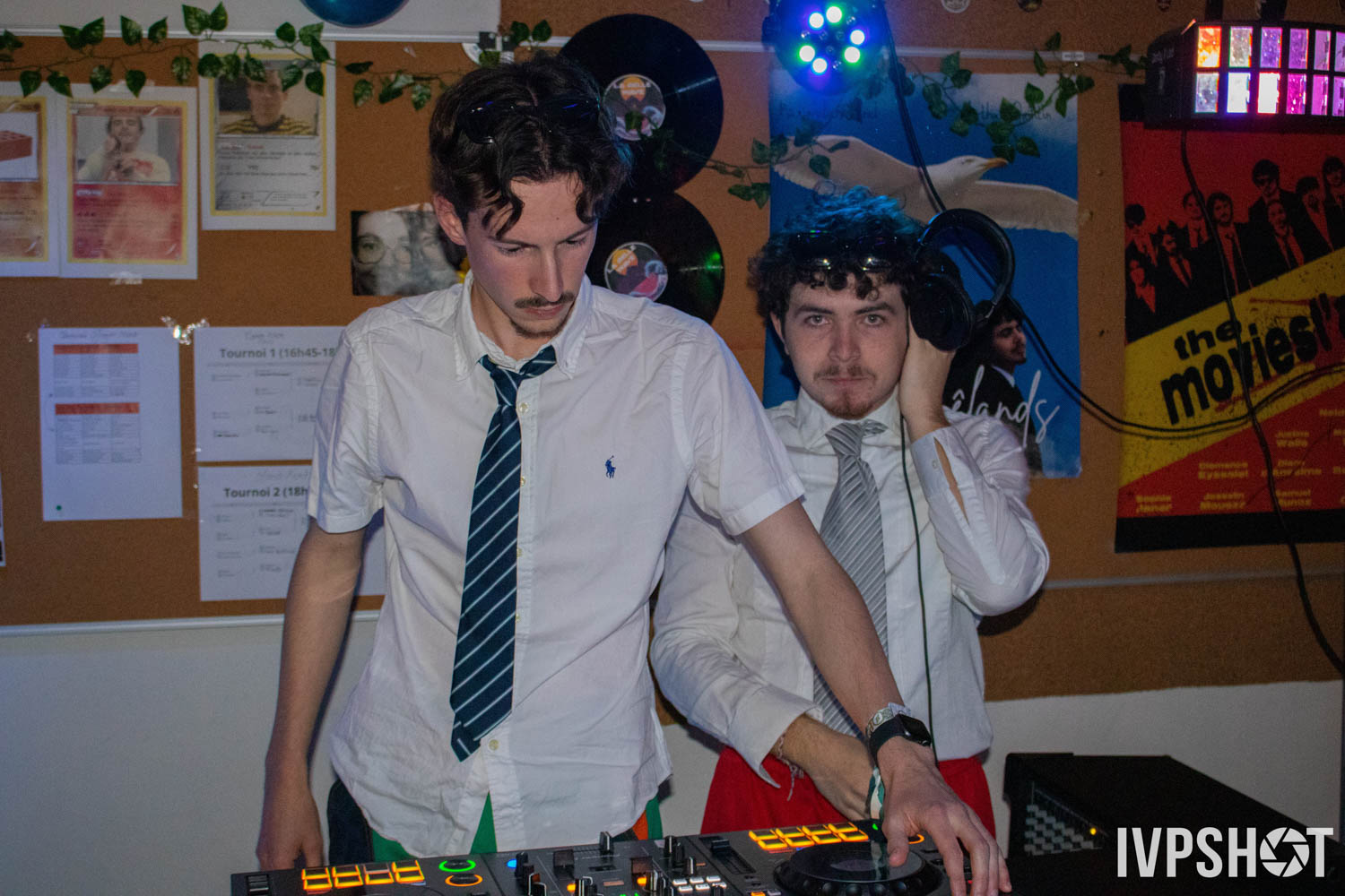 Haut Chic Bas Choc - 2025(039)