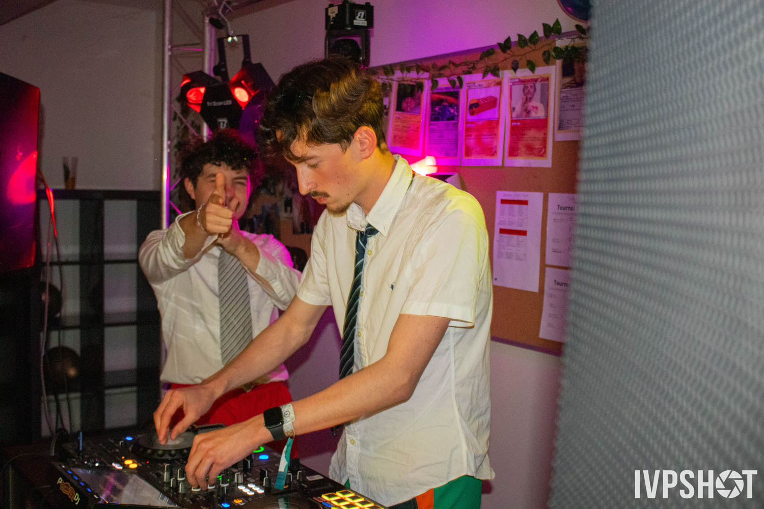 Haut Chic Bas Choc - 2025(069)