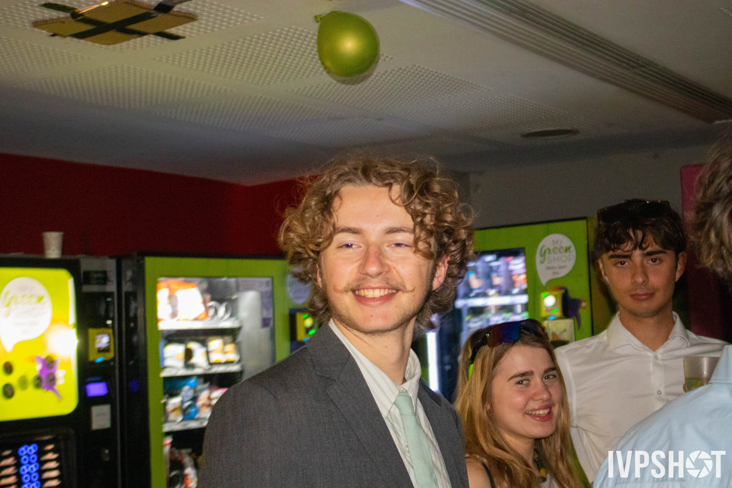 Haut Chic Bas Choc - 2025(098)