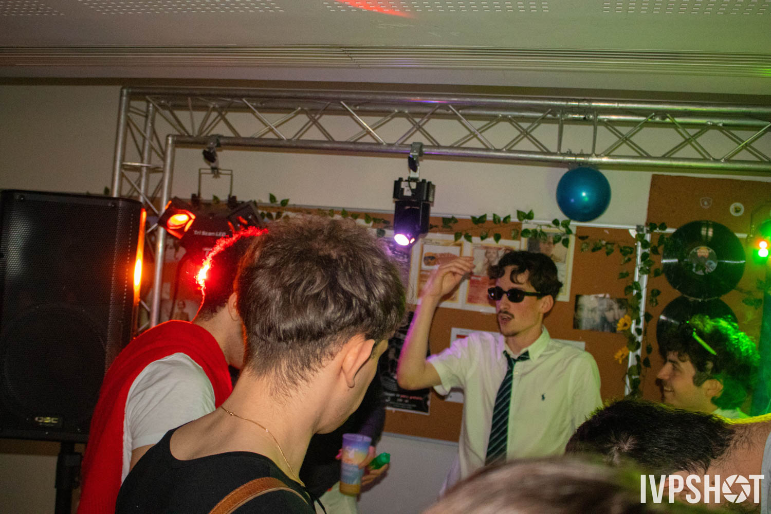 Haut Chic Bas Choc - 2025(120)