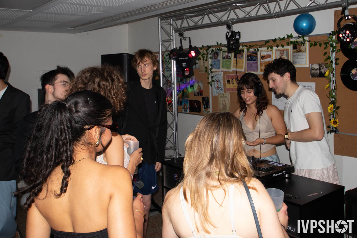 Haut Chic Bas Choc - 2025(268)