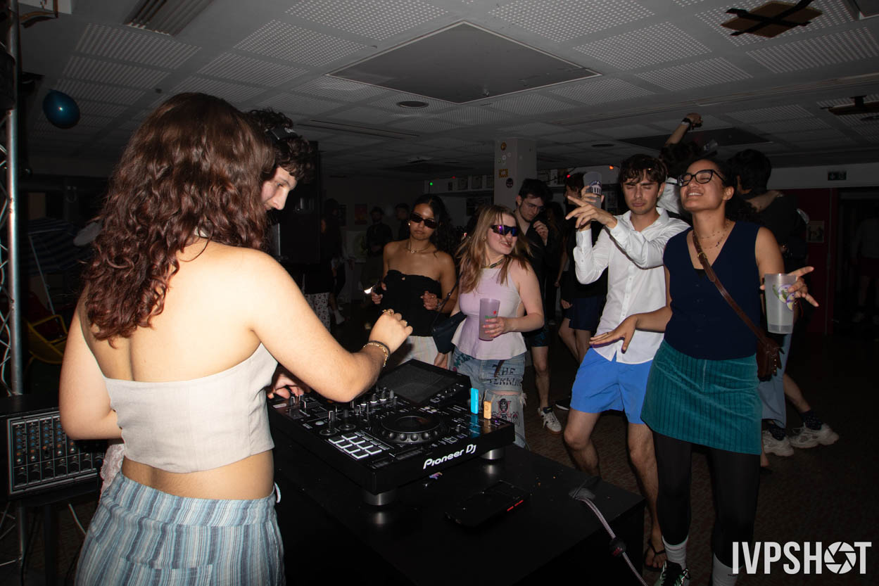 Haut Chic Bas Choc - 2025(297)