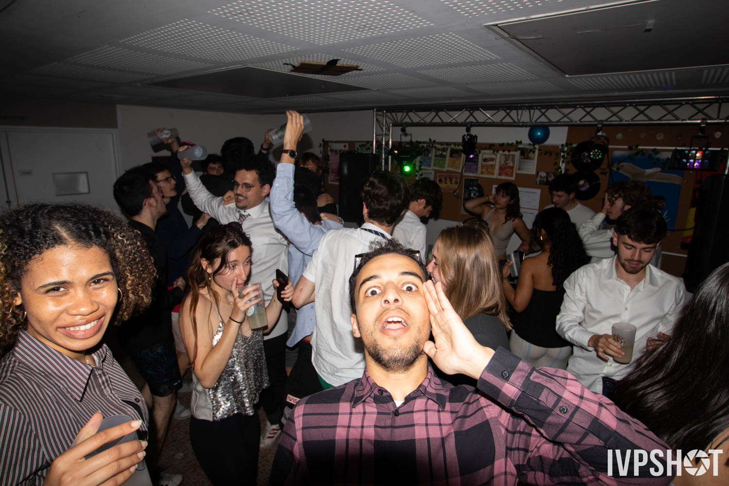 Haut Chic Bas Choc - 2025(307)