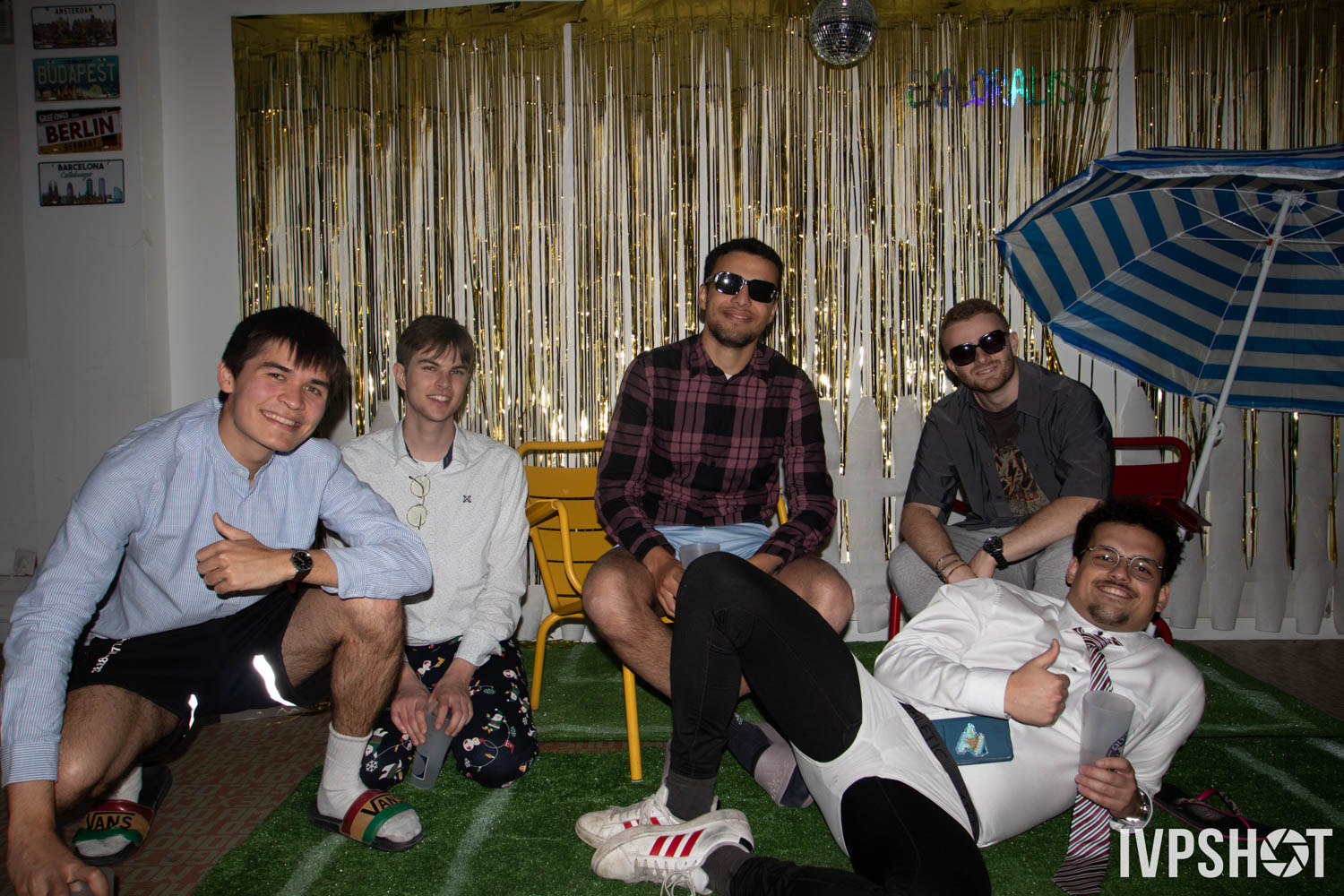 Haut Chic Bas Choc - 2025(320)