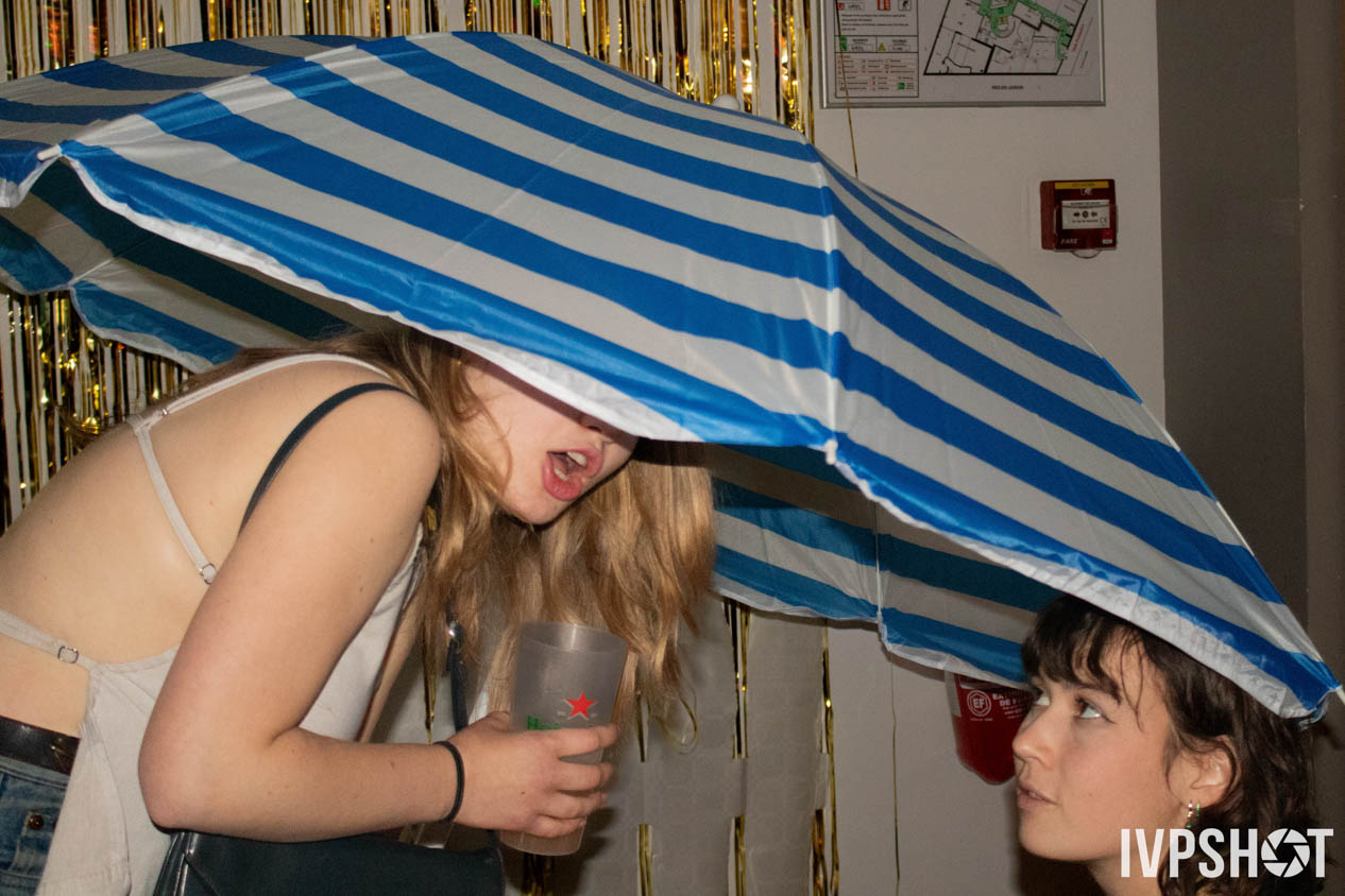 Haut Chic Bas Choc - 2025(333)