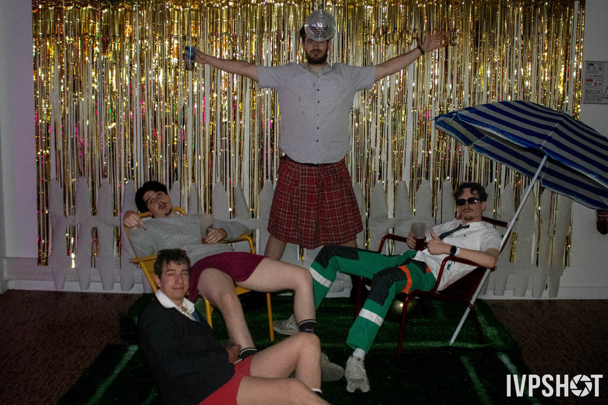 Haut Chic Bas Choc - 2025(345)